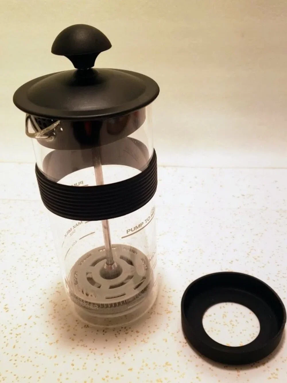 Ninja Easy Frother Mini Manual Milk Press Homemade Frother Foam Coffee 5 oz